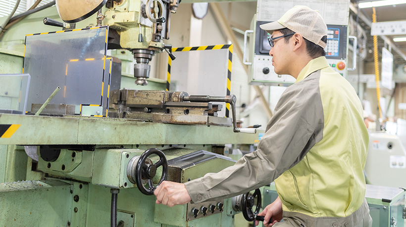 製造管理部製造技術課 先輩写真